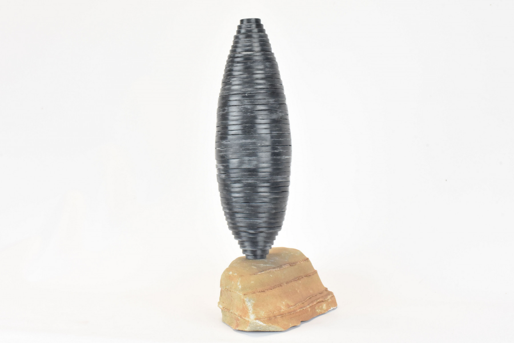 Marc Mugnier, Ovoïde étirée, sculpture - Galerie de vente et d’achat d’art contemporain en ligne Artalistic