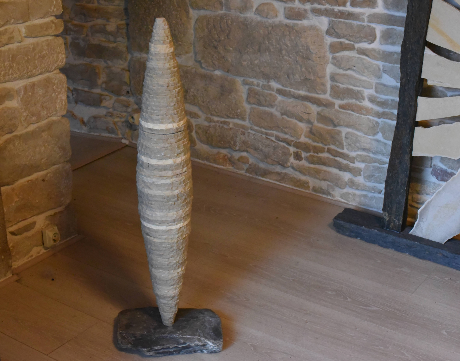 Marc Mugnier, l'élancée, sculpture - Galerie de vente et d’achat d’art contemporain en ligne Artalistic