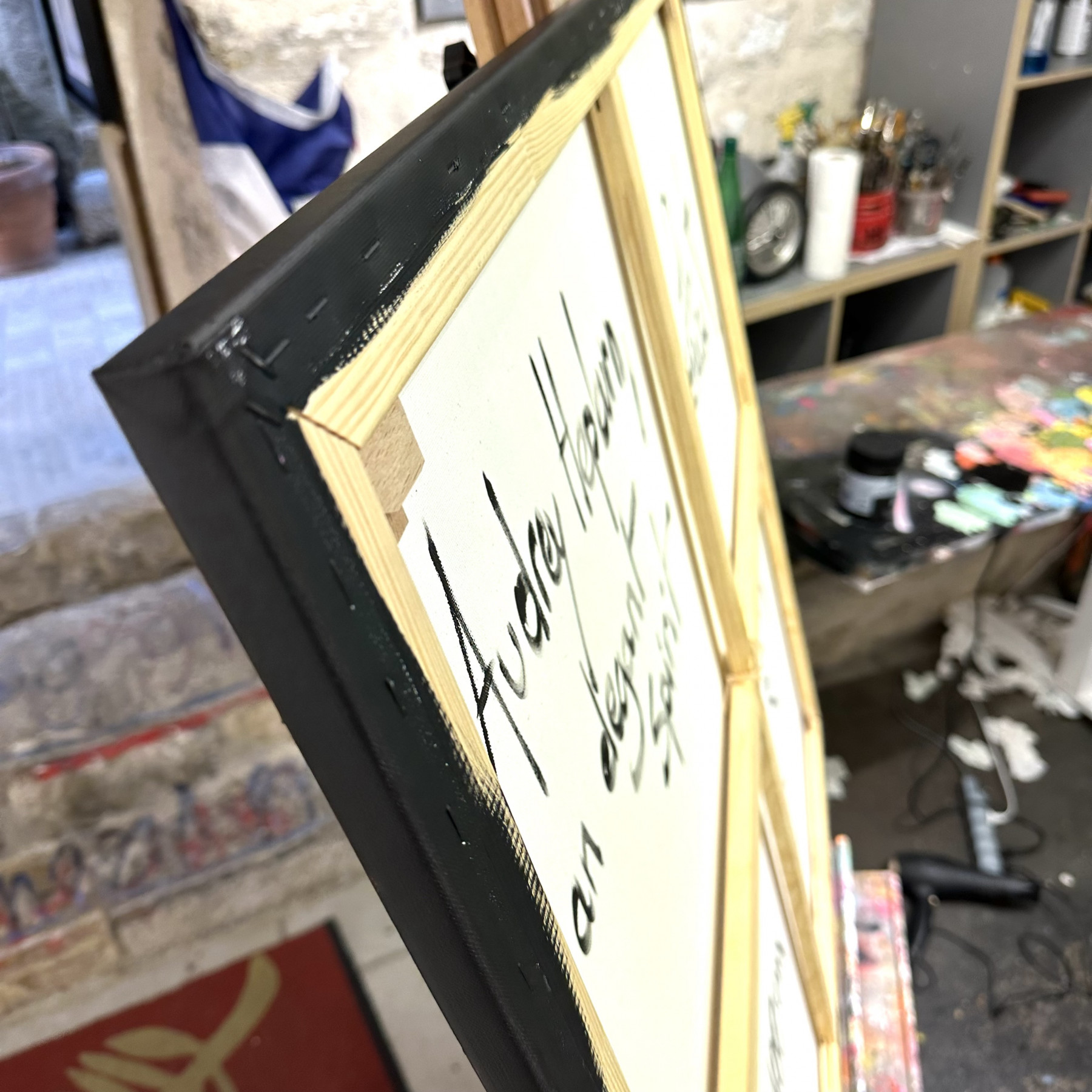 Patrick Cornée, Audrey Hepburn, peinture - Galerie de vente et d’achat d’art contemporain en ligne Artalistic