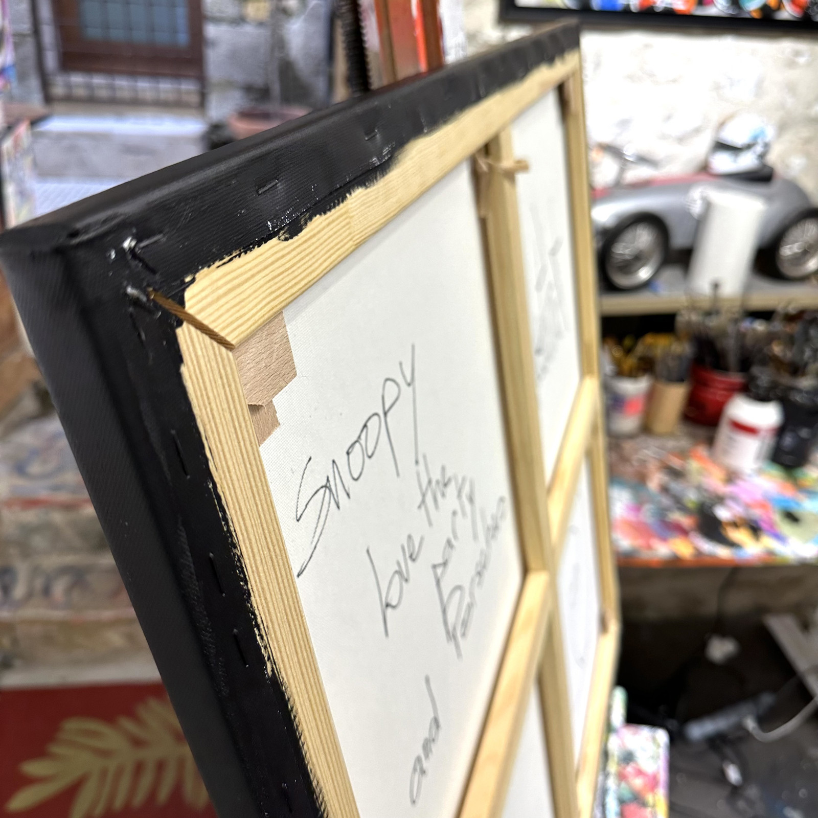 Patrick Cornée, Snoopy loves the party and Porsches, peinture - Galerie de vente et d’achat d’art contemporain en ligne Artalistic