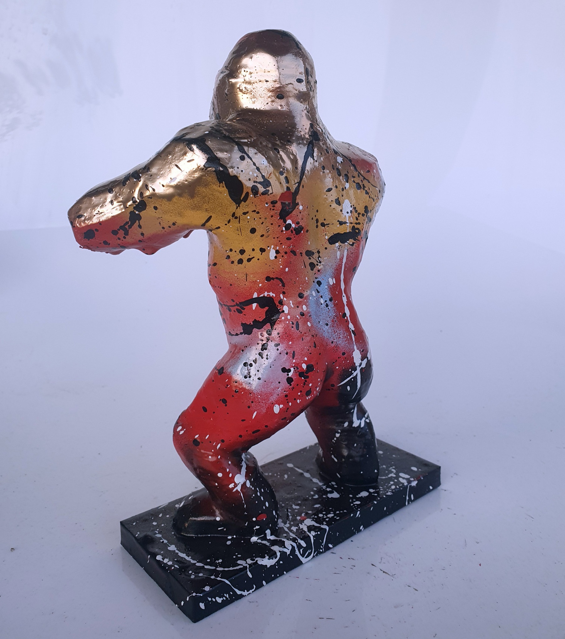 Spaco, King Gorilla, sculpture - Galerie de vente et d’achat d’art contemporain en ligne Artalistic