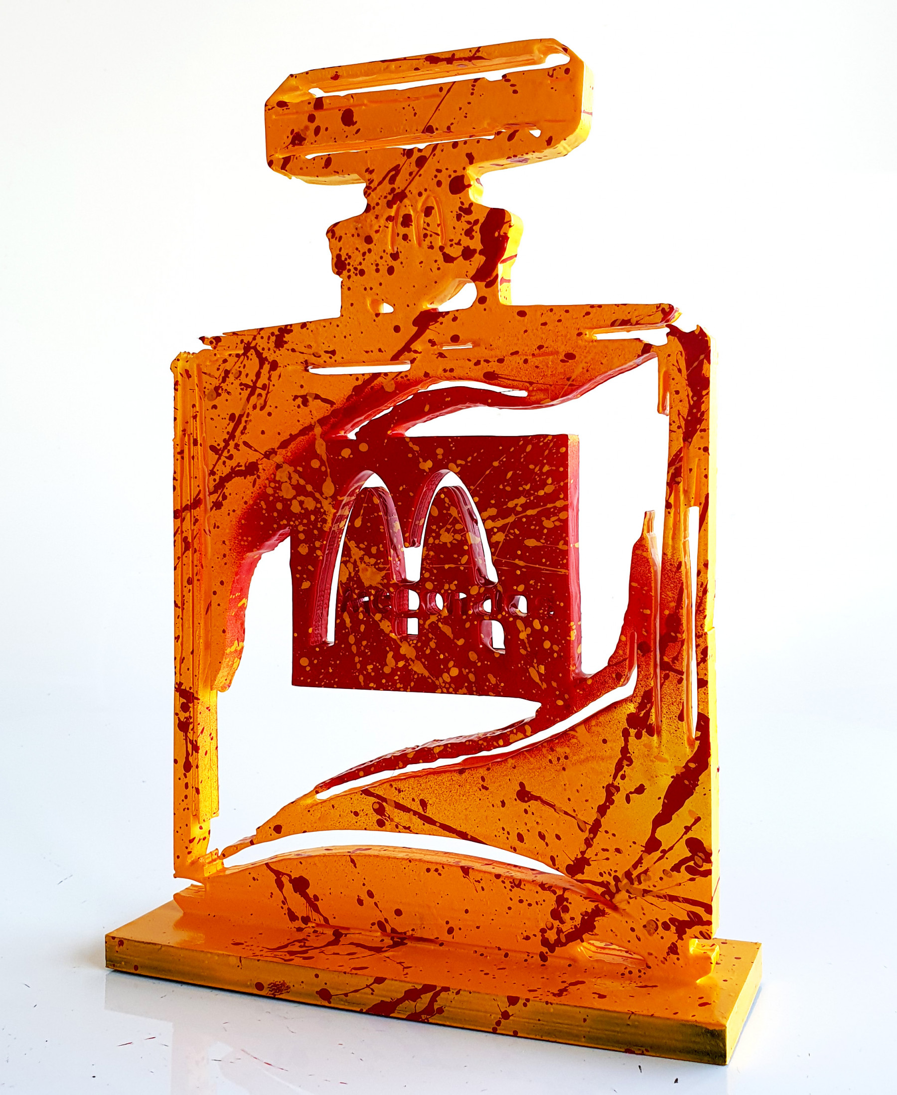 Spaco, Five Chanel N5 Mcdonald's, sculpture - Galerie de vente et d’achat d’art contemporain en ligne Artalistic