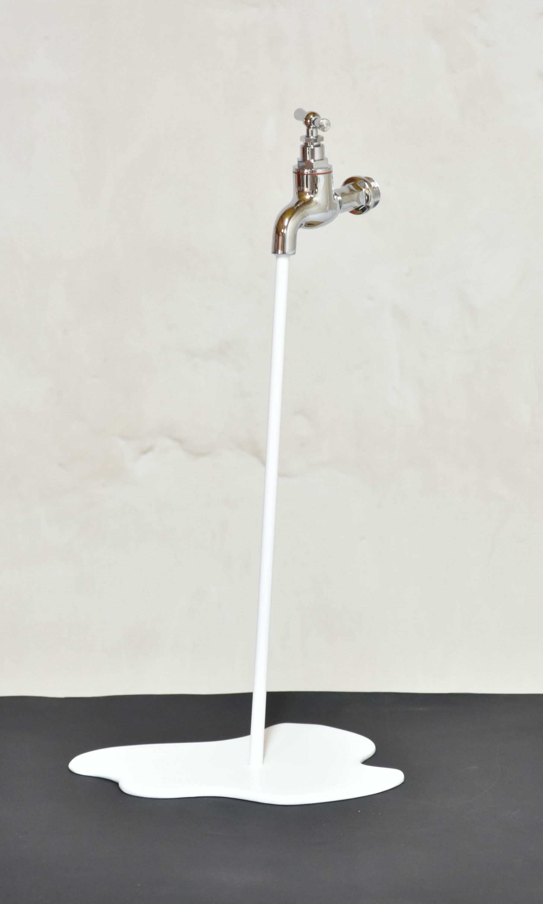 Yannick Bouillault, Le liquide blanc, sculpture - Galerie de vente et d’achat d’art contemporain en ligne Artalistic