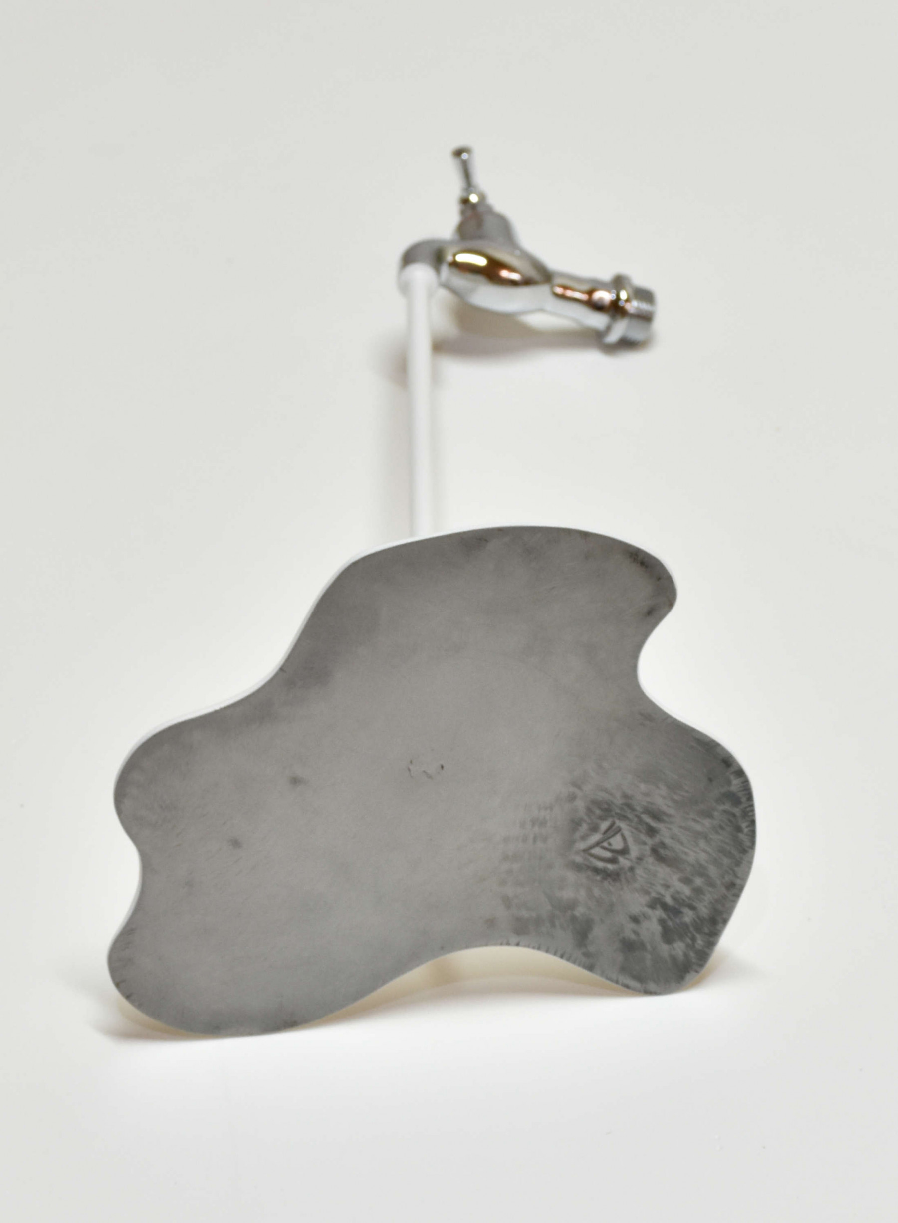Yannick Bouillault, Le liquide blanc, sculpture - Galerie de vente et d’achat d’art contemporain en ligne Artalistic