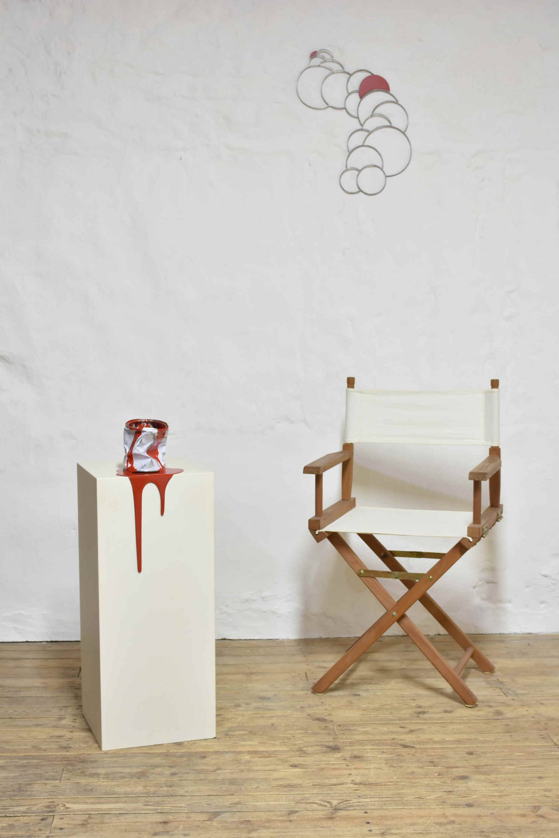 Yannick Bouillault, Le vieux pot de peinture rouge, sculpture - Galerie de vente et d’achat d’art contemporain en ligne Artalistic