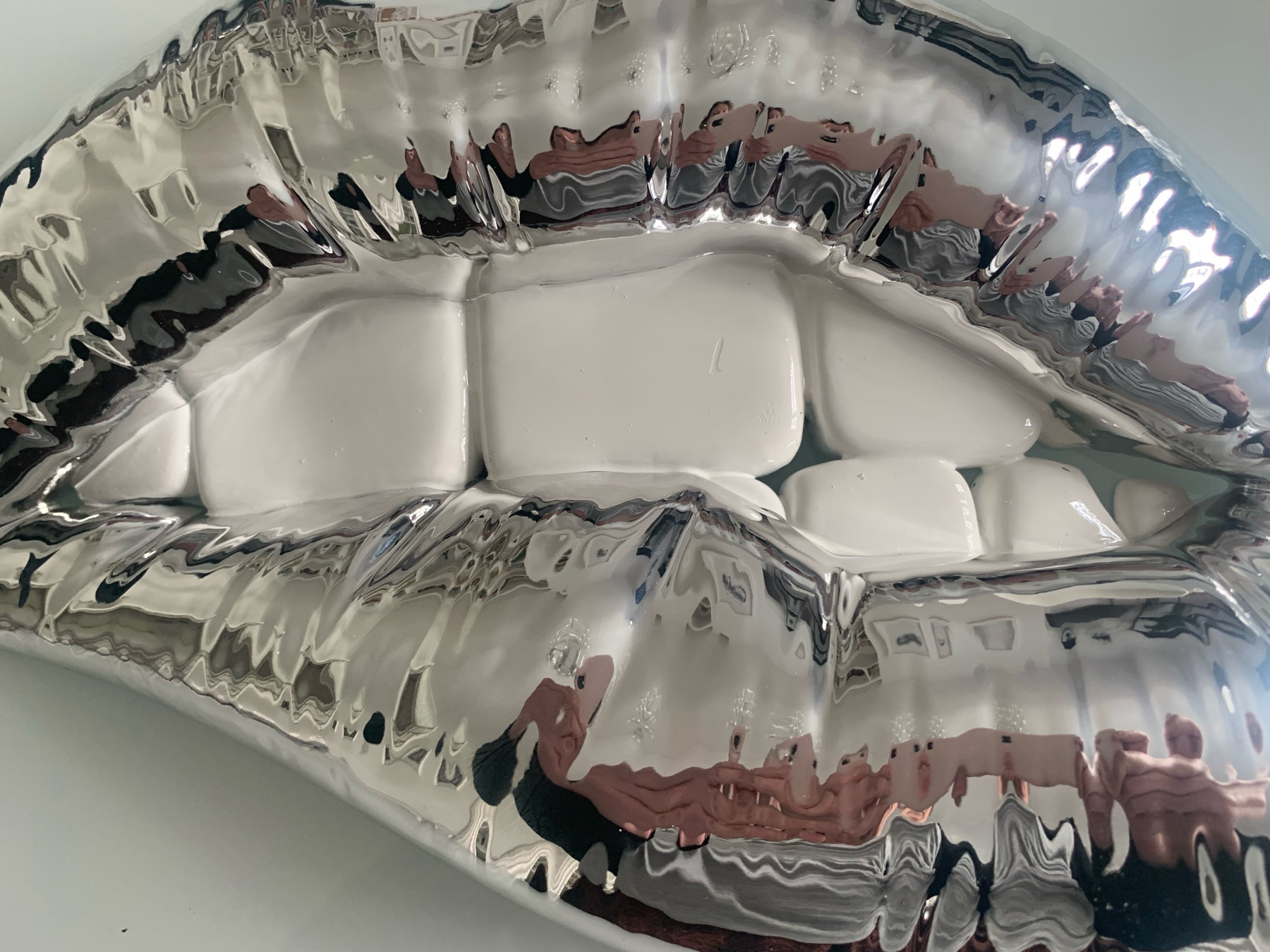 Sagrasse, Mmmh, sculpture - Galerie de vente et d’achat d’art contemporain en ligne Artalistic