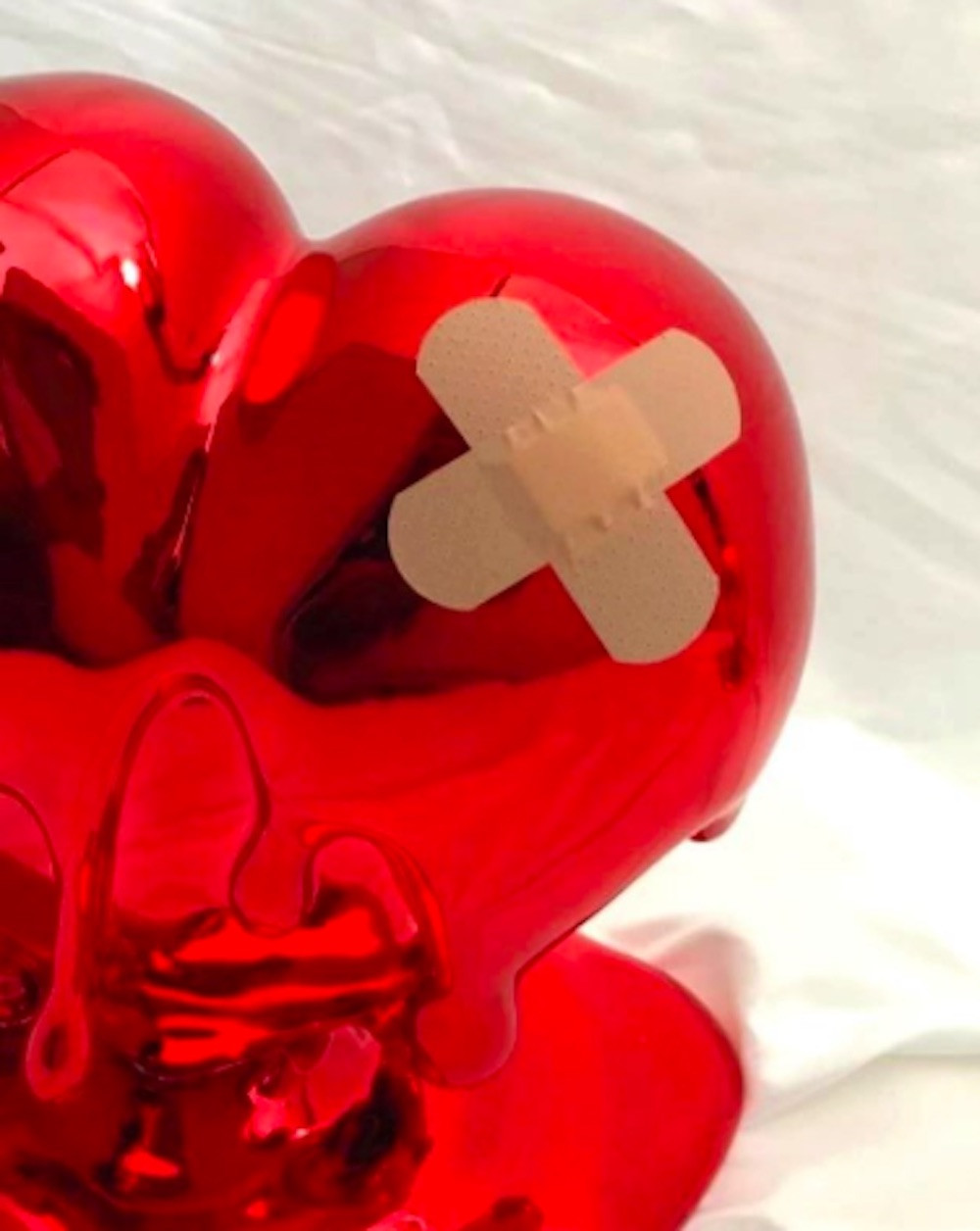 Sagrasse, Take my heart, sculpture - Galerie de vente et d’achat d’art contemporain en ligne Artalistic