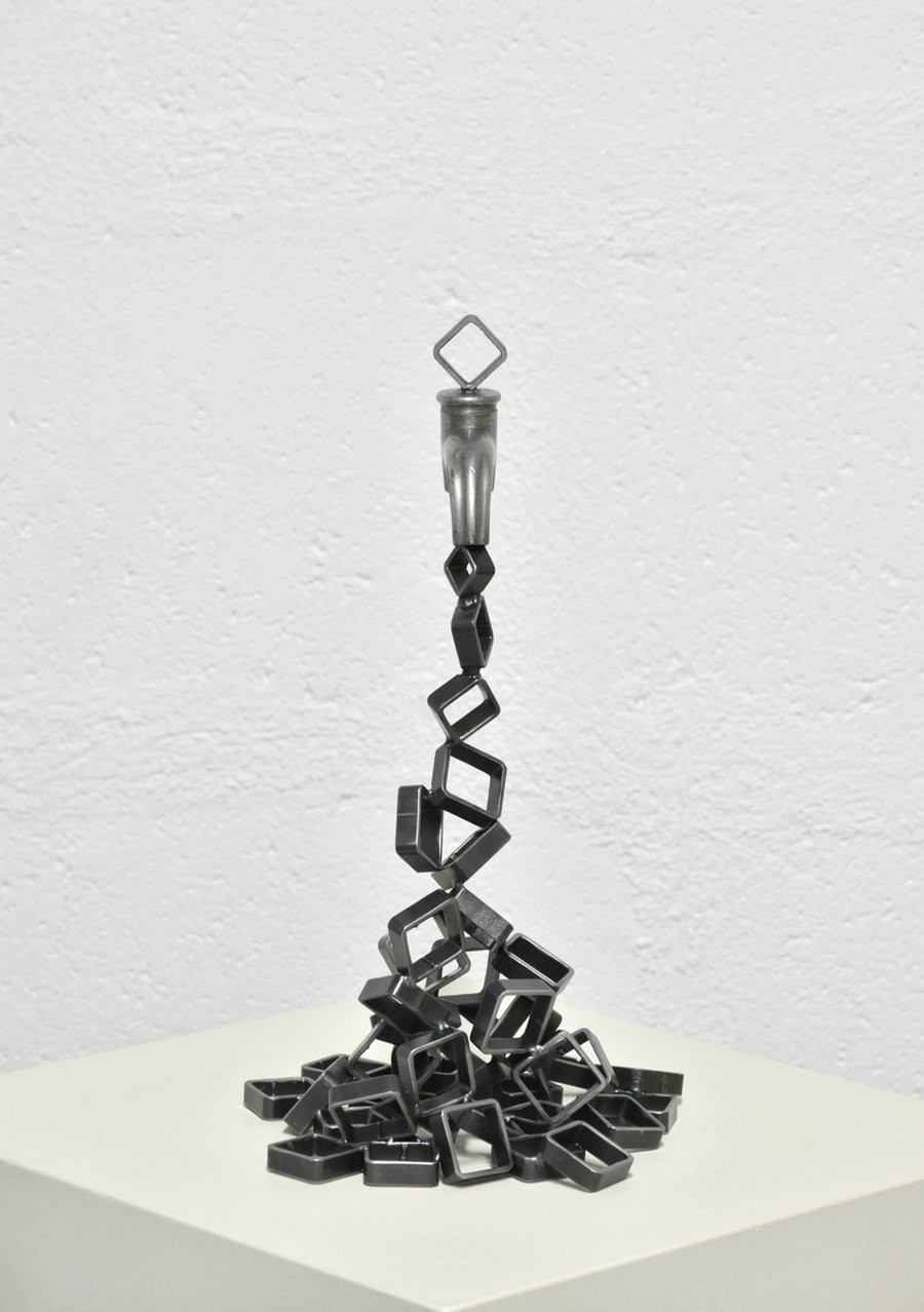 Yannick Bouillault, Le robinet surprenant, sculpture - Galerie de vente et d’achat d’art contemporain en ligne Artalistic