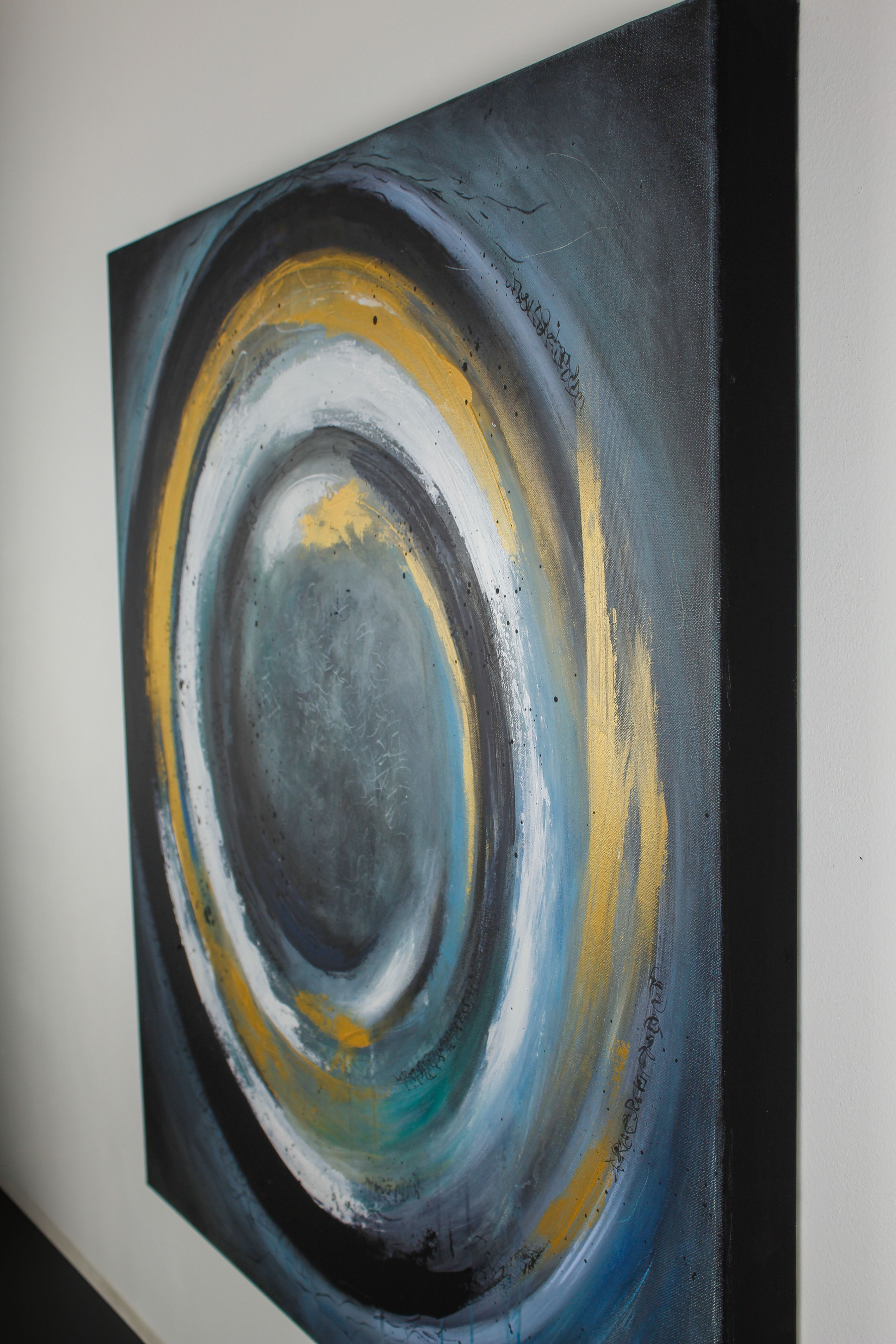Helena Monniello, Gong, peinture - Galerie de vente et d’achat d’art contemporain en ligne Artalistic