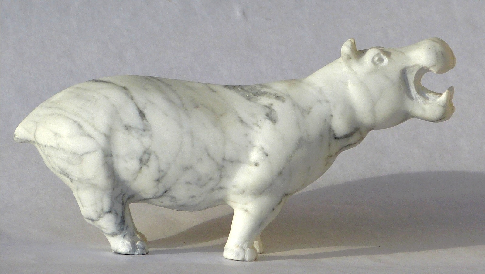 Jean-Michel Garino, Hippopotame, sculpture - Galerie de vente et d’achat d’art contemporain en ligne Artalistic