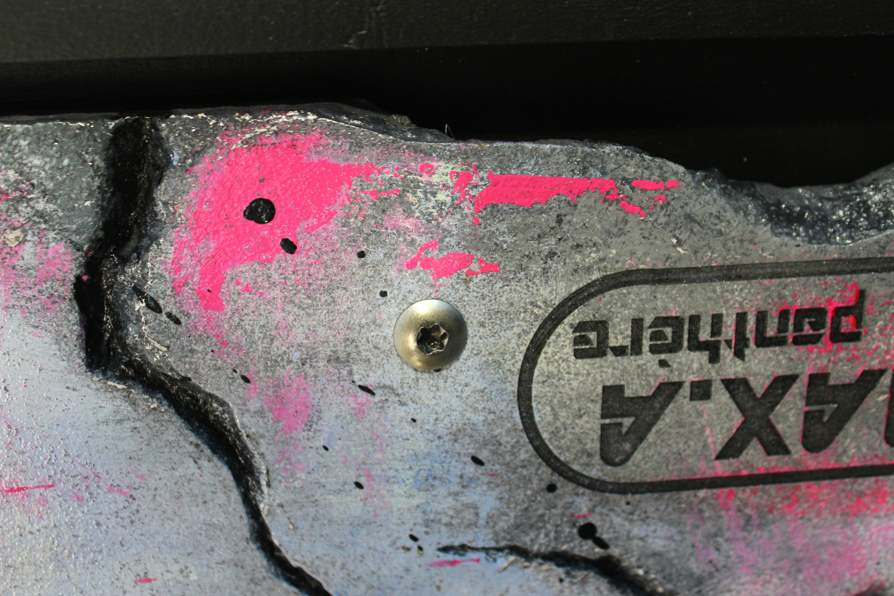 Max Andriot, Pink panthère, peinture - Galerie de vente et d’achat d’art contemporain en ligne Artalistic