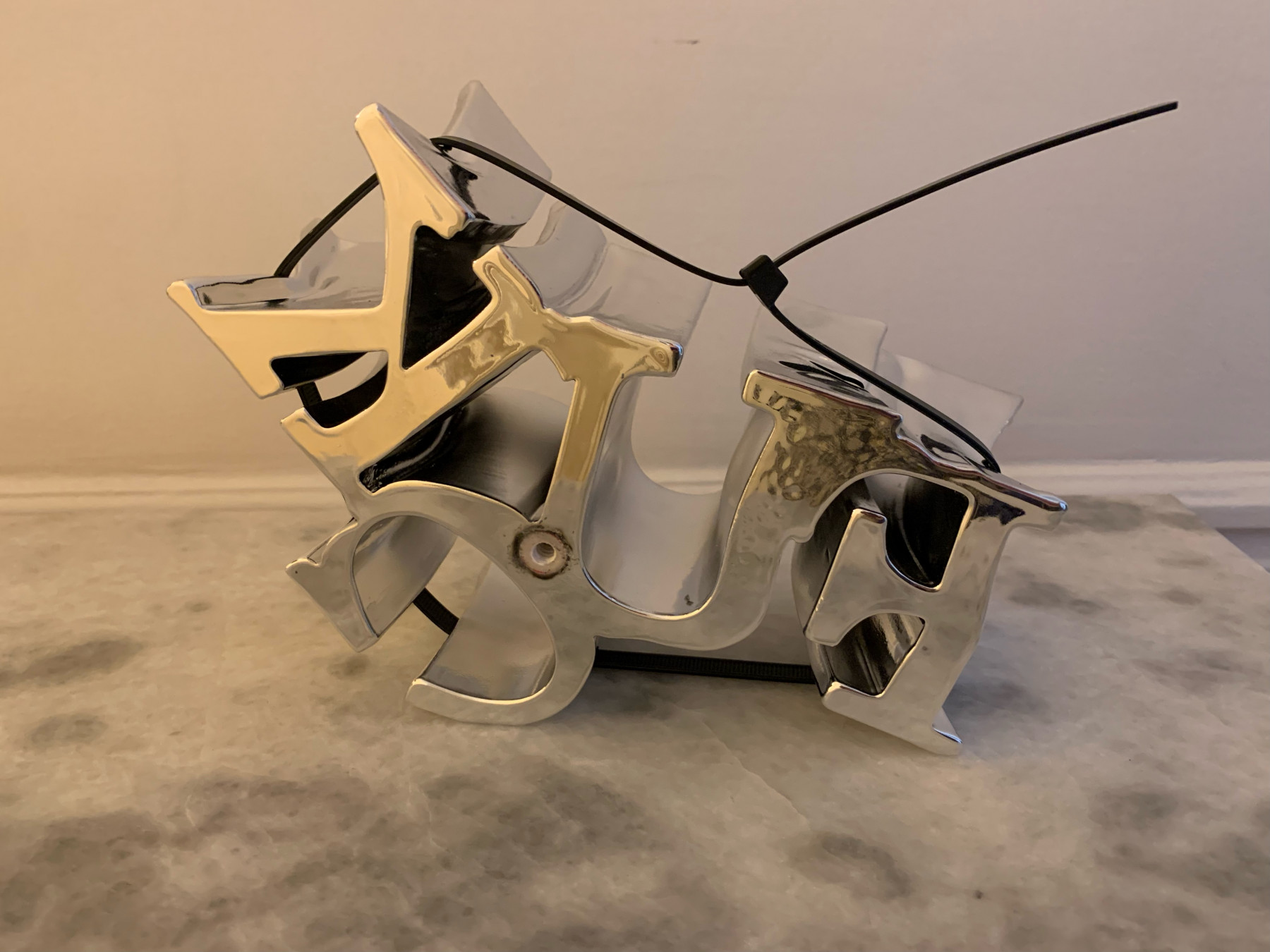 Sagrasse, Squeezy Fuck, sculpture - Galerie de vente et d’achat d’art contemporain en ligne Artalistic