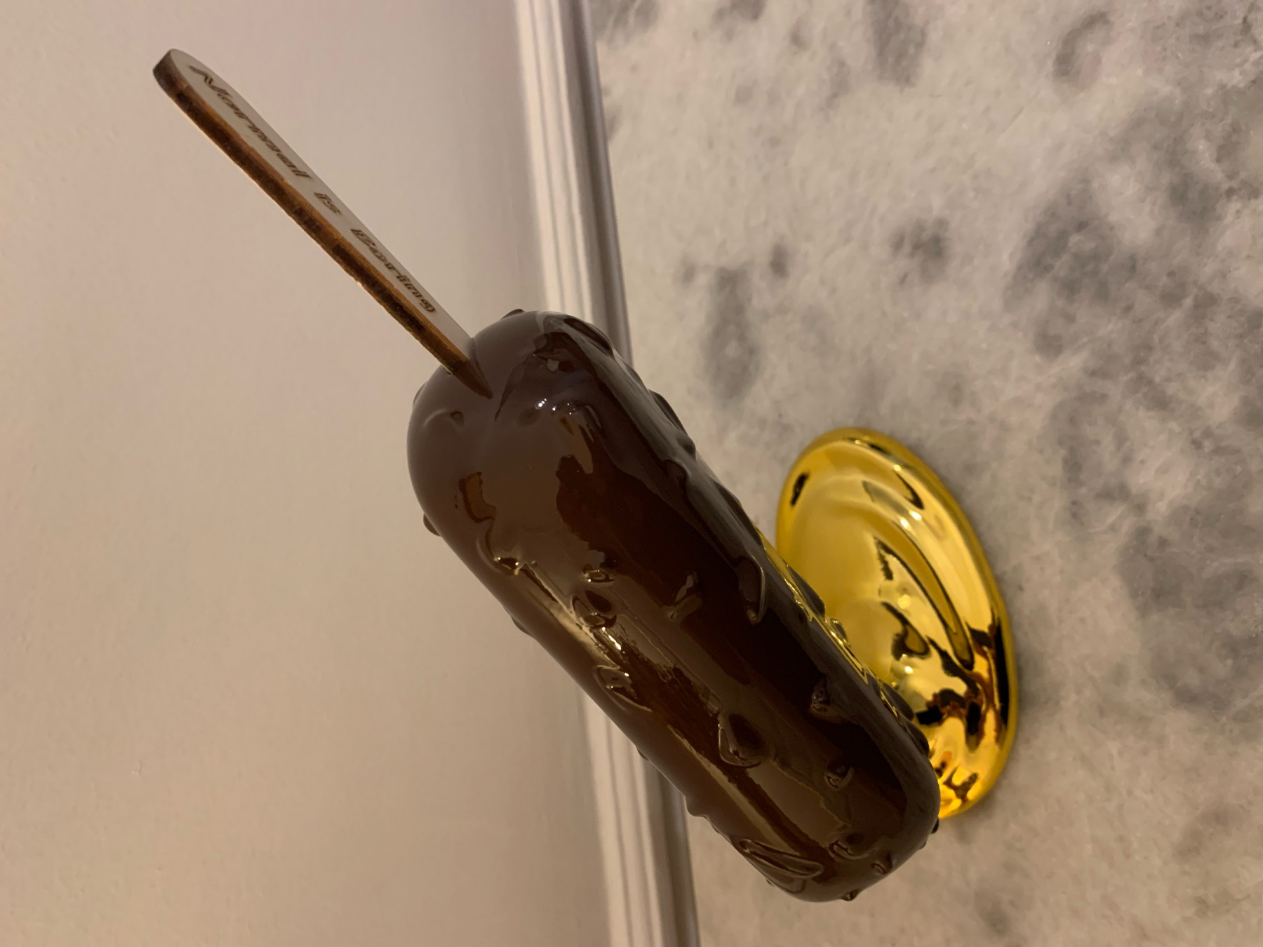 Sagrasse, Normal is boring, sculpture - Galerie de vente et d’achat d’art contemporain en ligne Artalistic