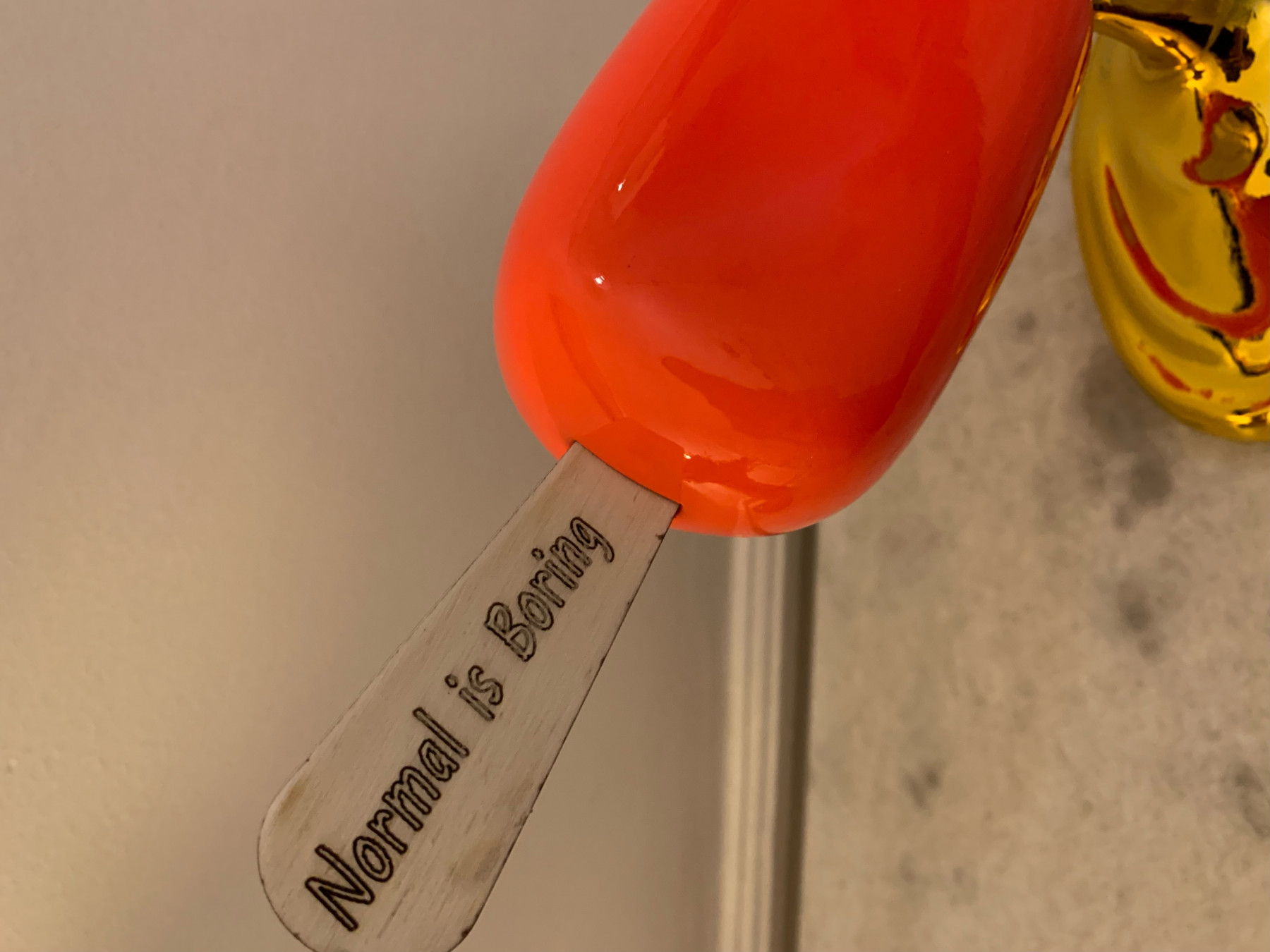 Sagrasse, Normal is boring, sculpture - Galerie de vente et d’achat d’art contemporain en ligne Artalistic