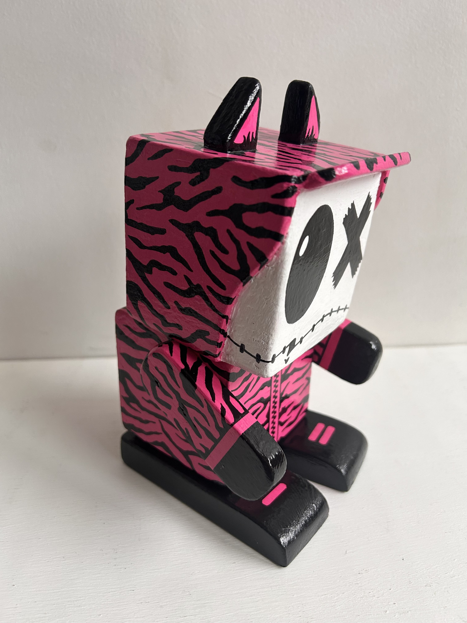 Arsen, Zébroz, sculpture - Galerie de vente et d’achat d’art contemporain en ligne Artalistic