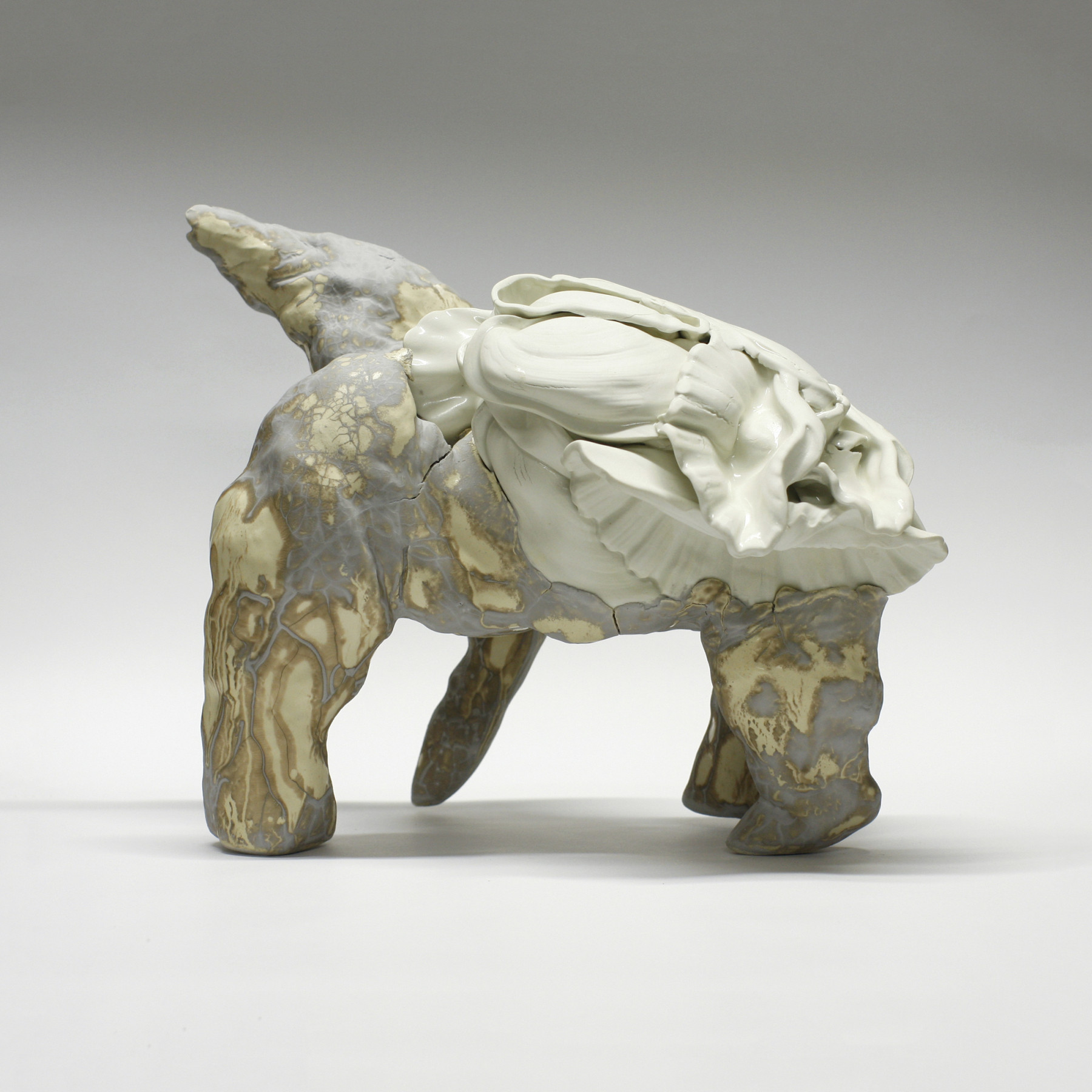 Ielizaveta Portnova, Tortue, sculpture - Galerie de vente et d’achat d’art contemporain en ligne Artalistic