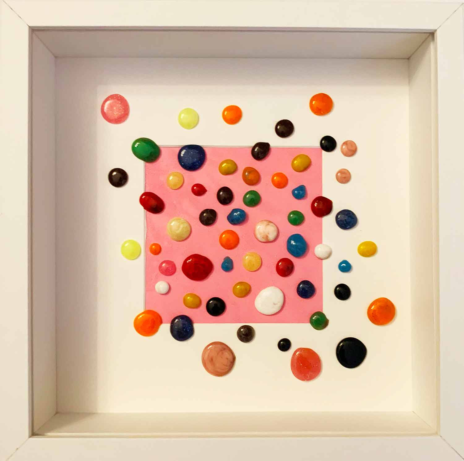 Rose, Drop on pink, peinture - Galerie de vente et d’achat d’art contemporain en ligne Artalistic