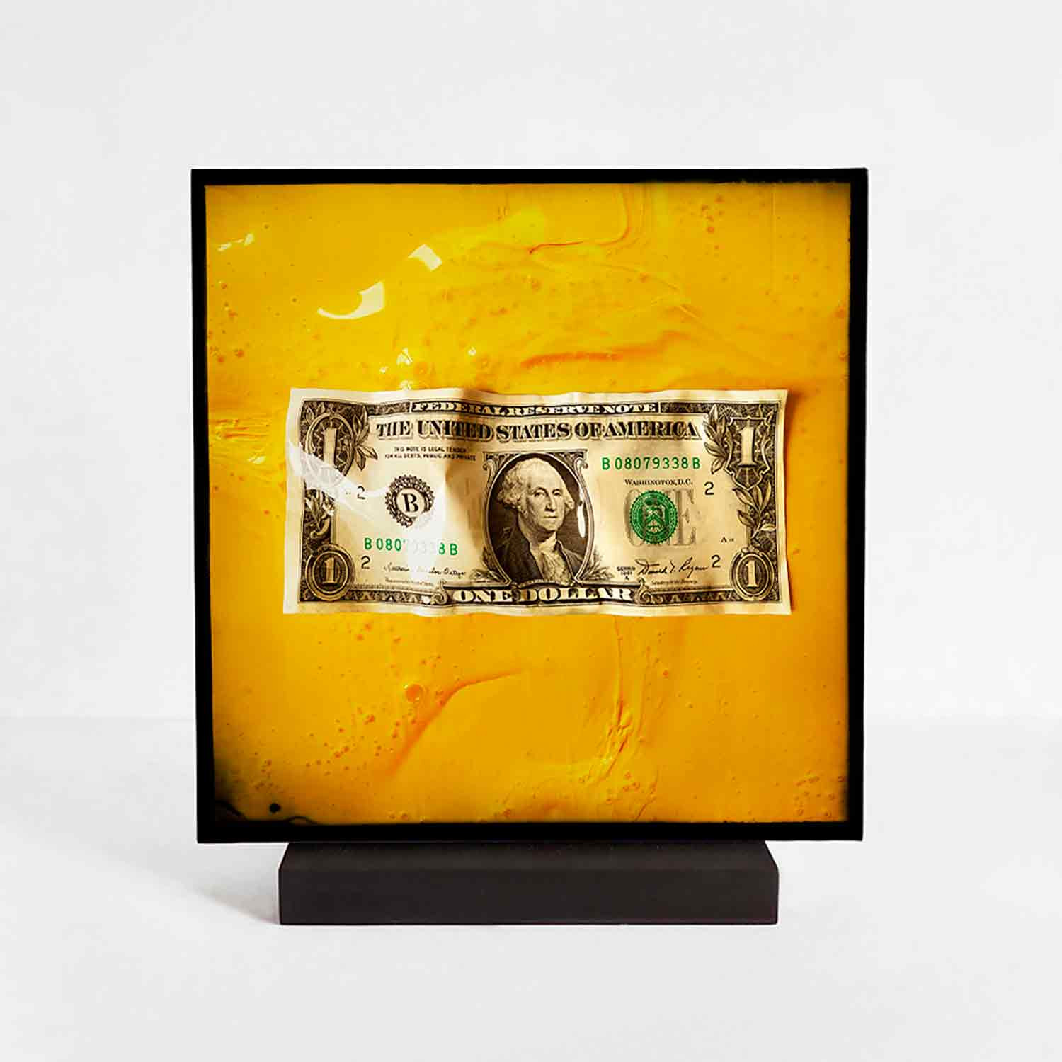 Galith Sultan, Dollar / Yellow, photo - Galerie de vente et d’achat d’art contemporain en ligne Artalistic