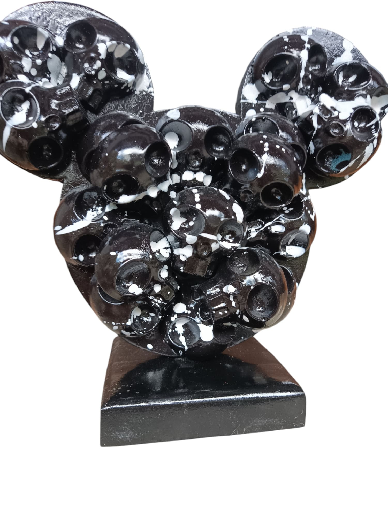VL, Mickey skull black, sculpture - Galerie de vente et d’achat d’art contemporain en ligne Artalistic