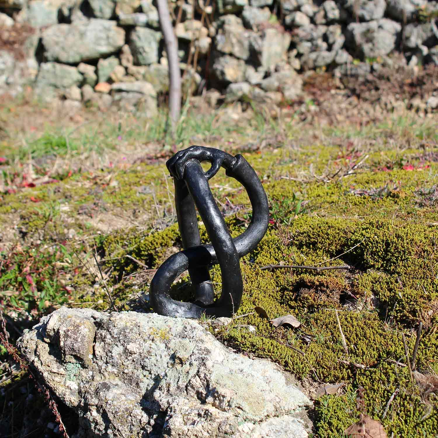 Didier Fournier, On ne lâche rien, sculpture - Galerie de vente et d’achat d’art contemporain en ligne Artalistic