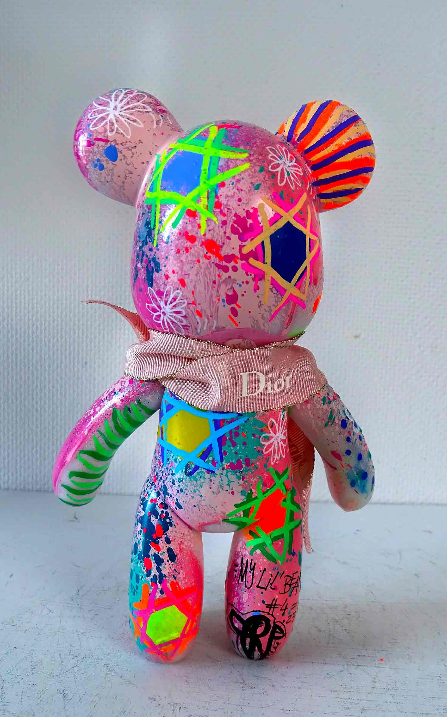 Priscilla Vettese, My Lil' Bear, sculpture - Galerie de vente et d’achat d’art contemporain en ligne Artalistic