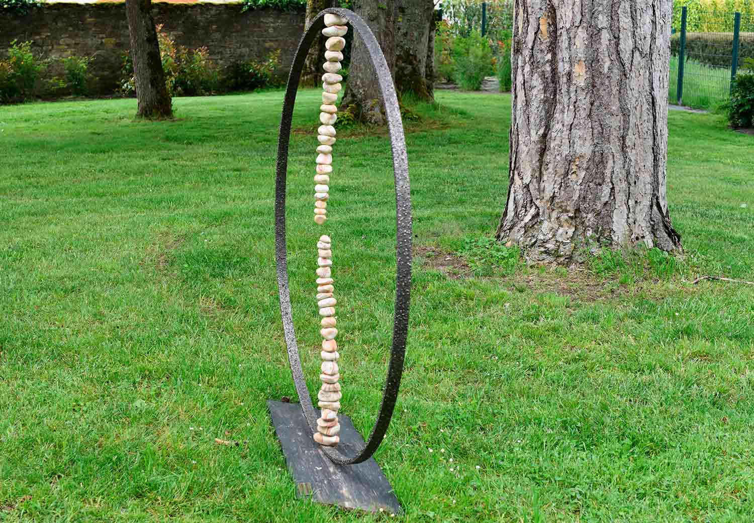 Marc Mugnier, cercle de pierres III, sculpture - Galerie de vente et d’achat d’art contemporain en ligne Artalistic