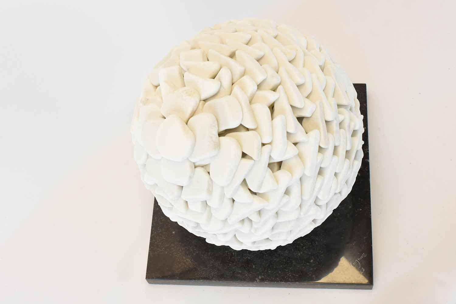 Marc Mugnier, perle scintillante, sculpture - Galerie de vente et d’achat d’art contemporain en ligne Artalistic