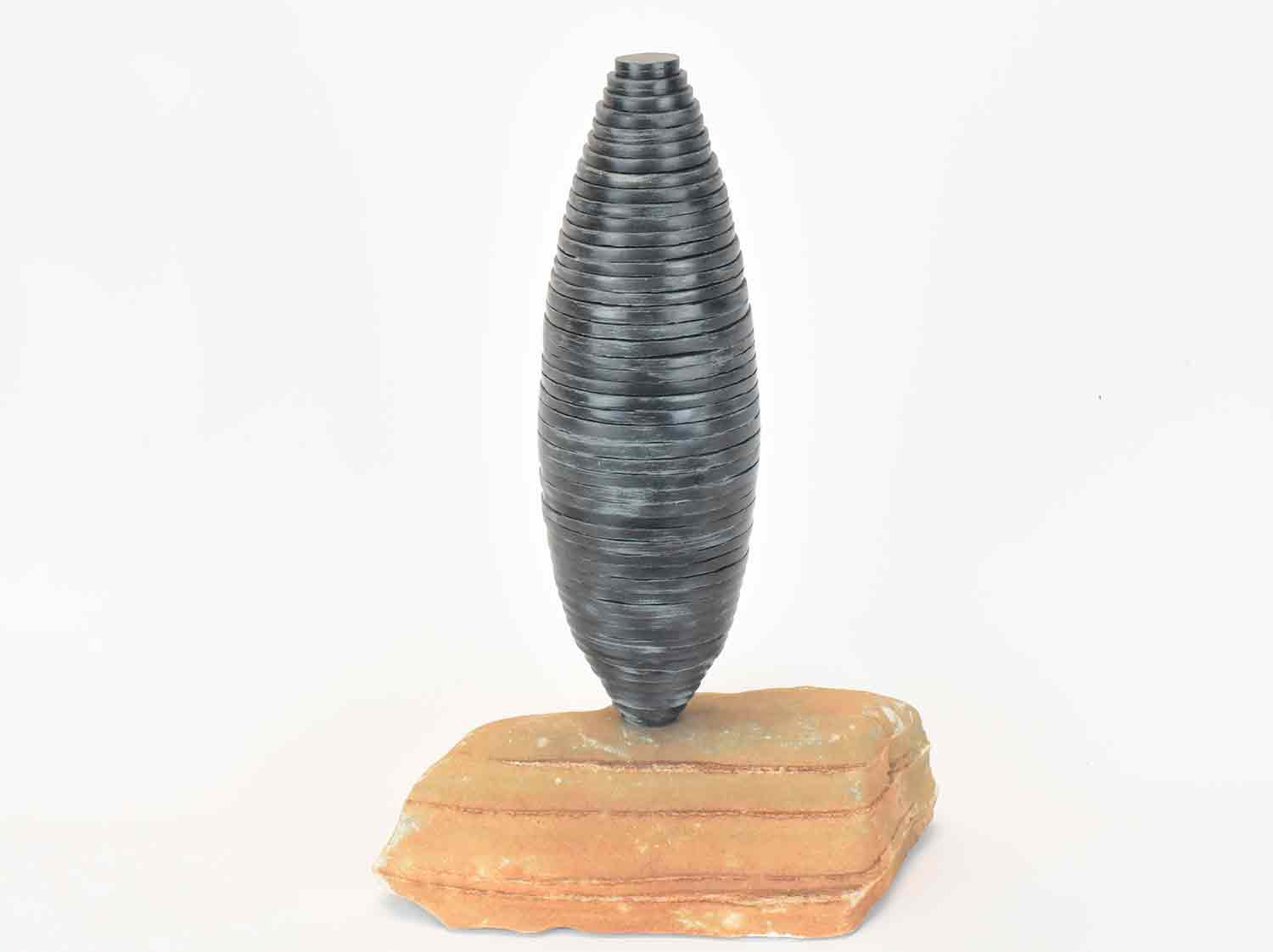 Marc Mugnier, Ovoïde étirée, sculpture - Galerie de vente et d’achat d’art contemporain en ligne Artalistic