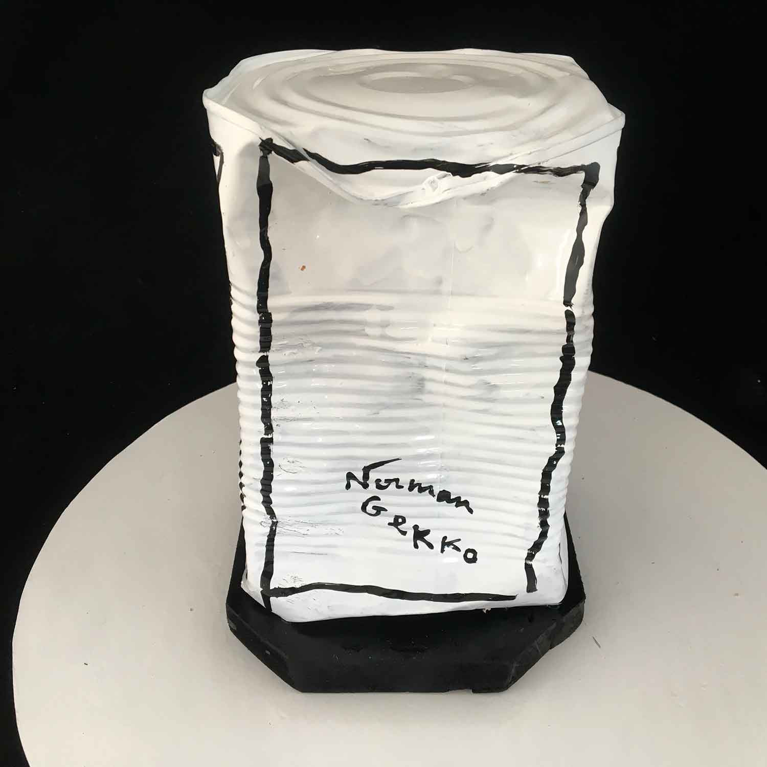 Norman Gekko, All fucked up Chanel N.5 Box, sculpture - Galerie de vente et d’achat d’art contemporain en ligne Artalistic