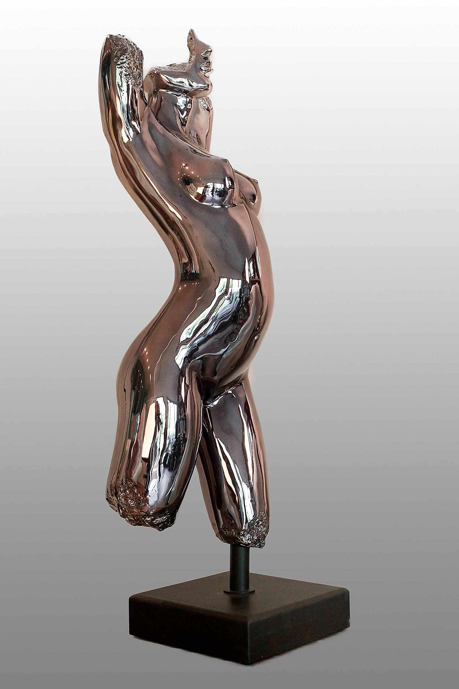 Béatrice Bissara, arc et flèches, sculpture - Galerie de vente et d’achat d’art contemporain en ligne Artalistic