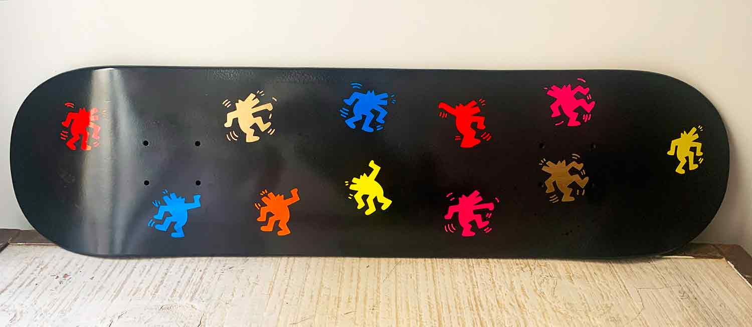 Rose, Skate Keith Haring, sculpture - Galerie de vente et d’achat d’art contemporain en ligne Artalistic