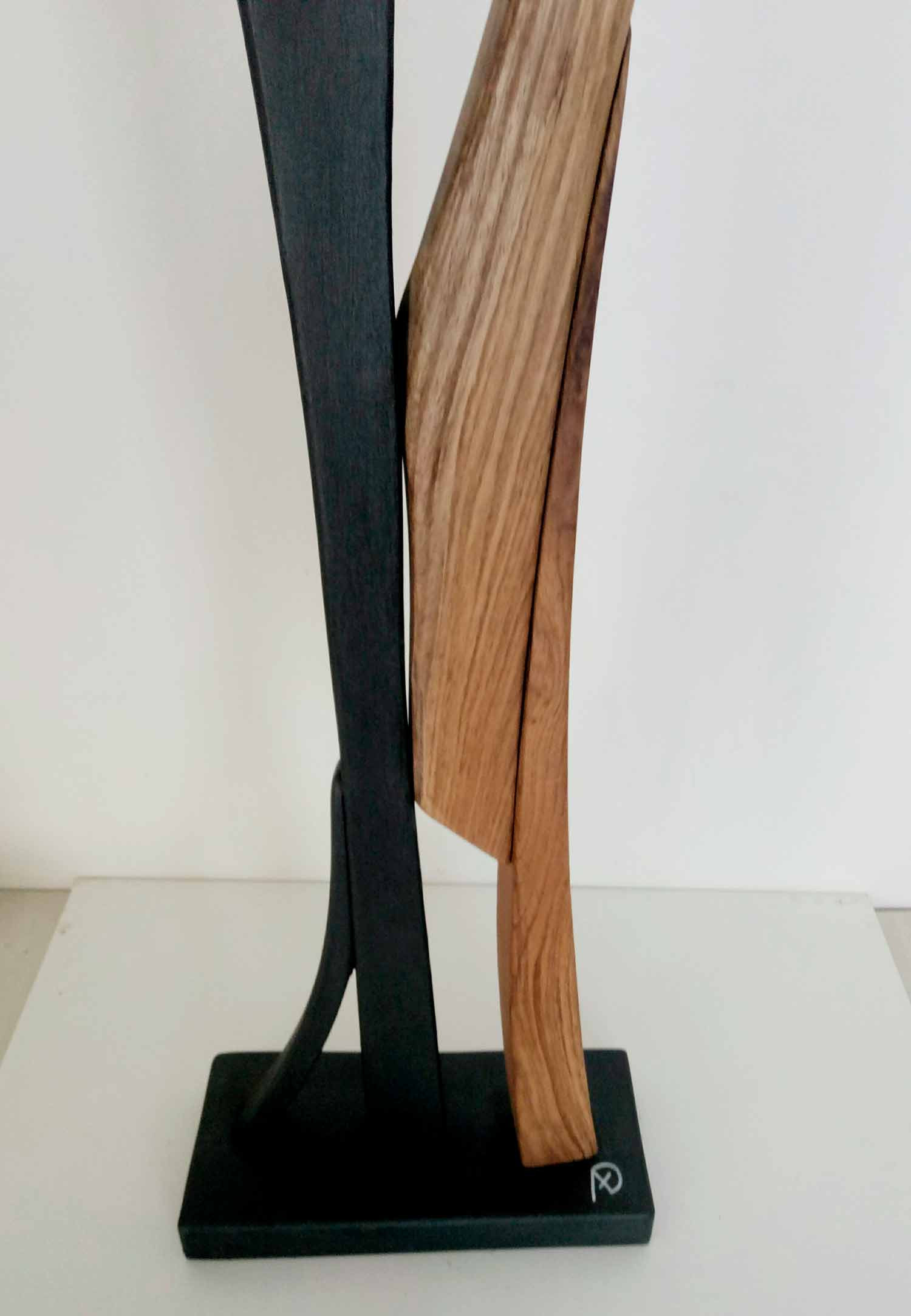 A+D Art, Dolmen Tower-110, sculpture - Galerie de vente et d’achat d’art contemporain en ligne Artalistic