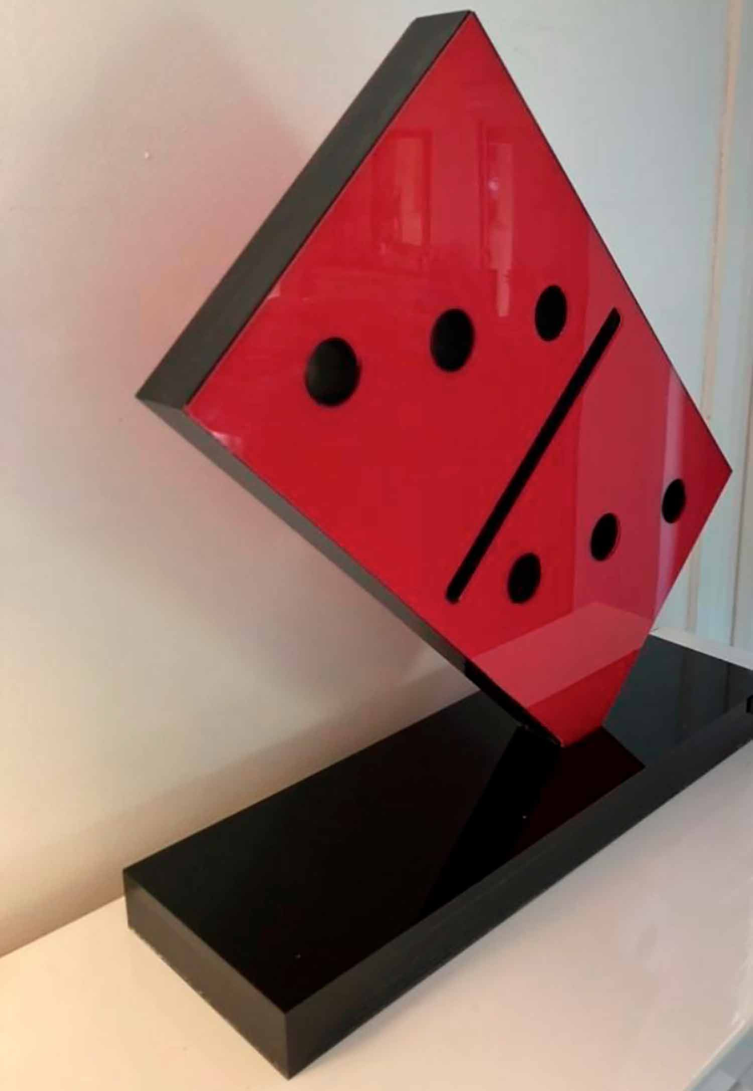 Brain Roy, Domino Red, sculpture - Galerie de vente et d’achat d’art contemporain en ligne Artalistic