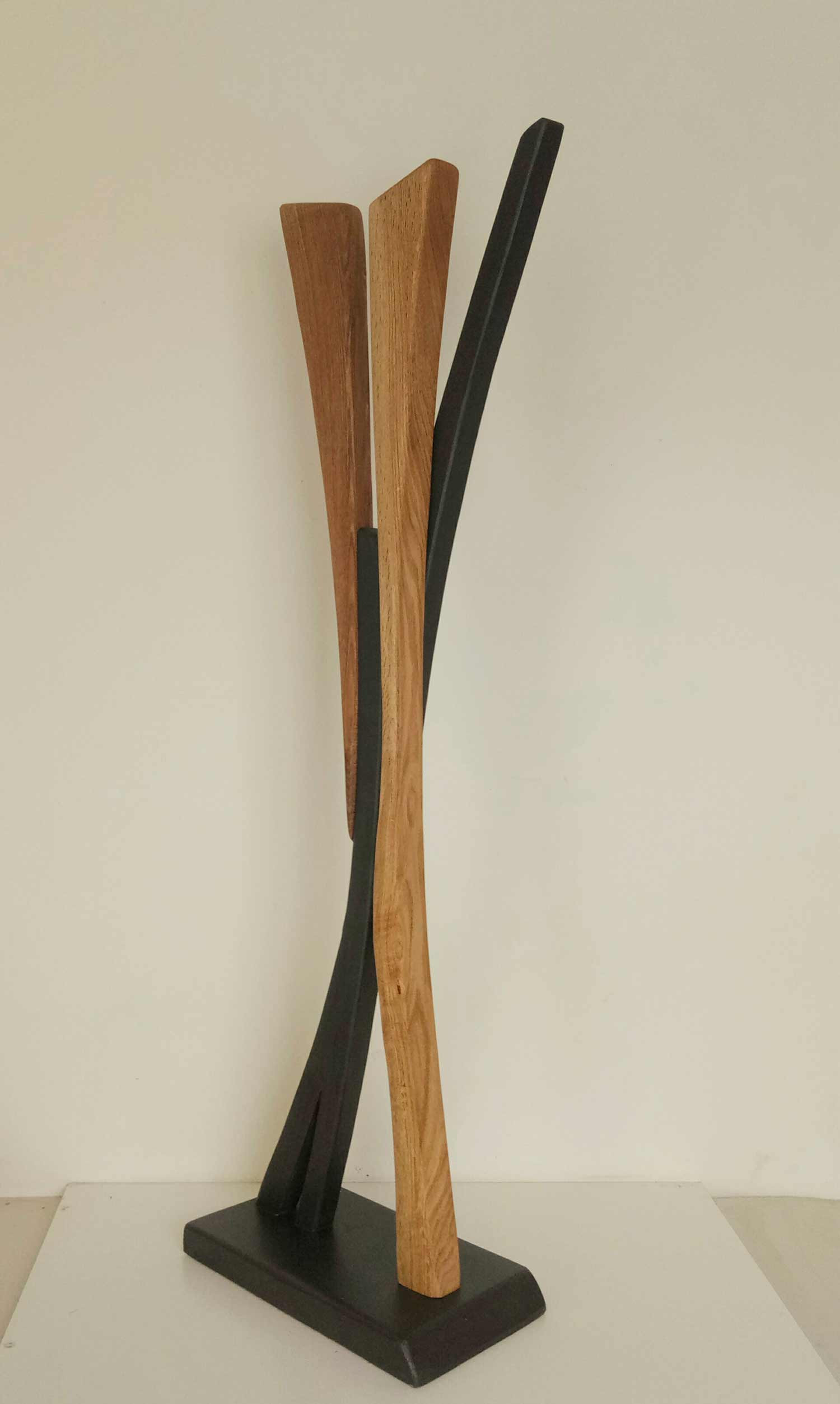 A+D Art, Dolmen Tower 112, sculpture - Galerie de vente et d’achat d’art contemporain en ligne Artalistic