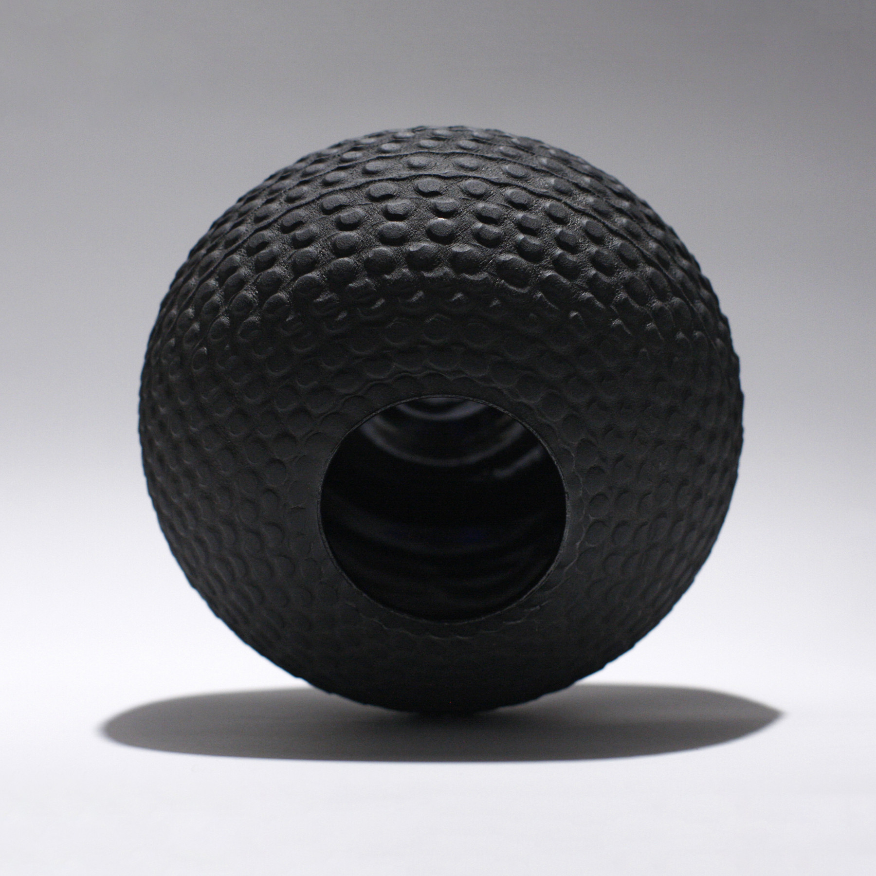 Andrii Kyrychenko, Durio black 0, sculpture - Galerie de vente et d’achat d’art contemporain en ligne Artalistic