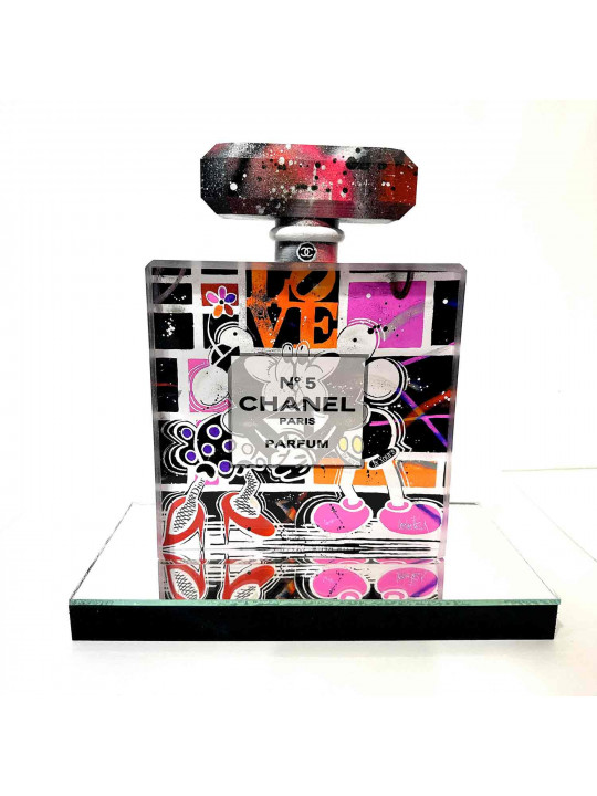 Chanel n°5 bottle, Mickey and Minnie, pop
