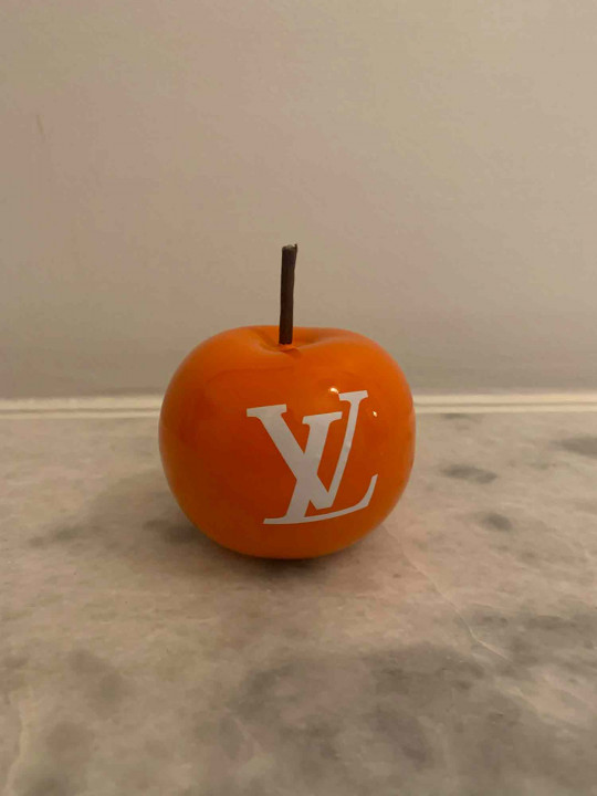 Apple LV