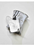 Yannick Bouillault, Le vieux pot de peinture noir, sculpture - Galerie de vente et d’achat d’art contemporain en ligne Artalistic