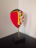 Carole Carpier, Mondrian Mask, sculpture - Galerie de vente et d’achat d’art contemporain en ligne Artalistic