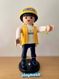 Vanessa Fodera, Playmobil, sculpture - Galerie de vente et d’achat d’art contemporain en ligne Artalistic