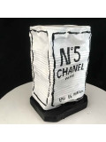 Norman Gekko, All fucked up Chanel N.5 Box, sculpture - Galerie de vente et d’achat d’art contemporain en ligne Artalistic