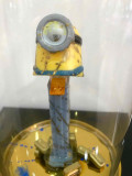 Pinkhas, combien tu pez ? Les minions, sculpture - Galerie de vente et d’achat d’art contemporain en ligne Artalistic