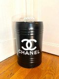 Andrea Van der Hoeven, Chanel, sculpture - Galerie de vente et d’achat d’art contemporain en ligne Artalistic