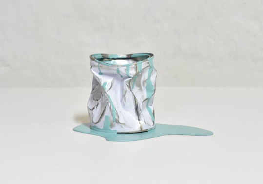 Le vieux pot de pastel
