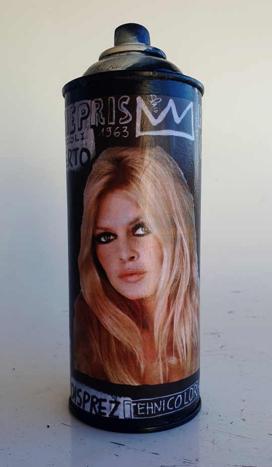 bombe Brigitte Bardot
