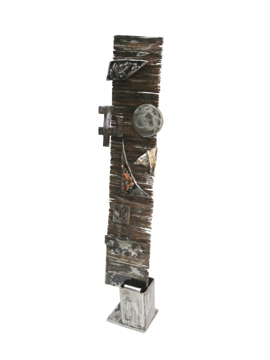 TOTEM PLATE