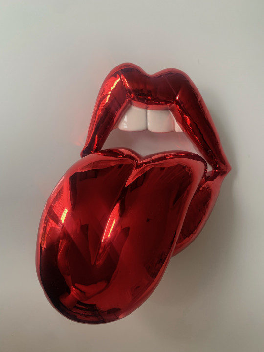 Satisfaction Red