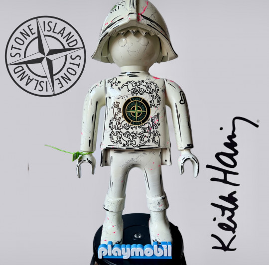 PLAYMOBIL XXL H. Keith stone artoys designer