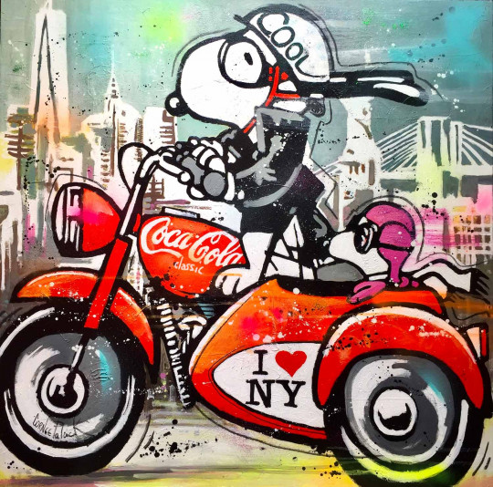 Snoopy visits New York on a motorbike