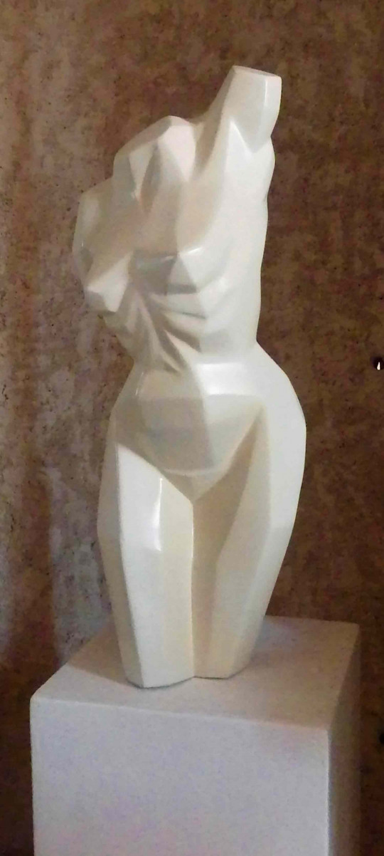 CORPS DE FEMME CONTEMPORAIN